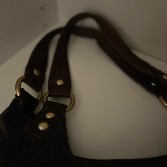 Coach beautiful 2 handle purse with the Coach insignias Cπ With leather in area - Picture 7 of 13